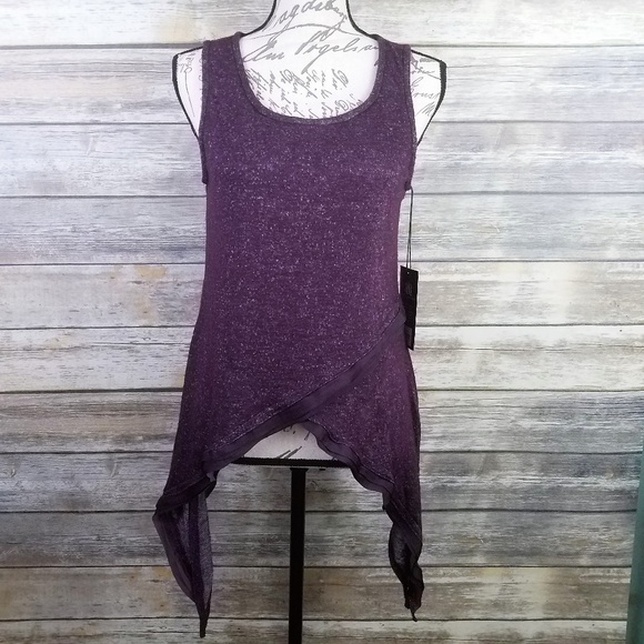 Rock & Republic Tops - ROCK & REPUBLIC Handkerchief Cross Hem Top NWT